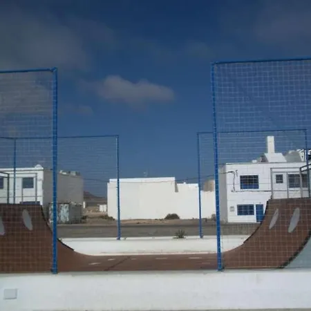 בית נופש Sleeps 2 Pool Wifi פאמארה